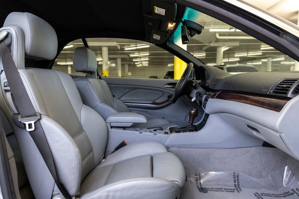 2004 BMW 323Ci 325Ci