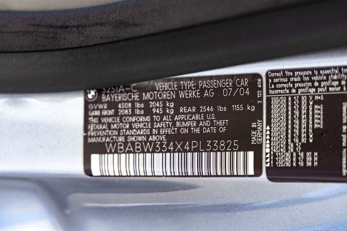 2004 BMW 323Ci 325Ci