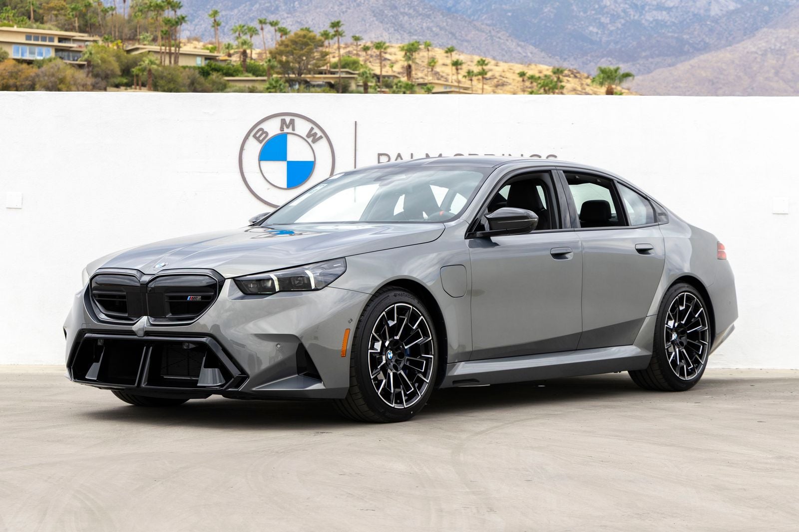 2027 BMW M5 Base