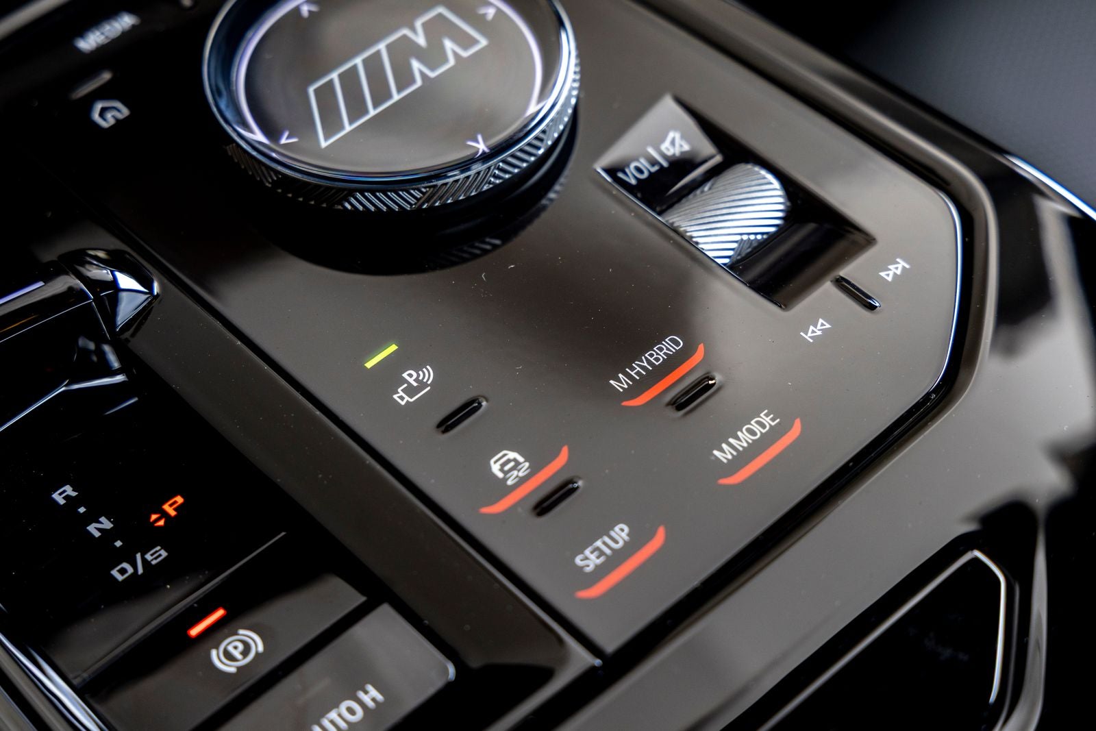 2027 BMW M5 Base