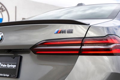 2027 BMW M5 Base