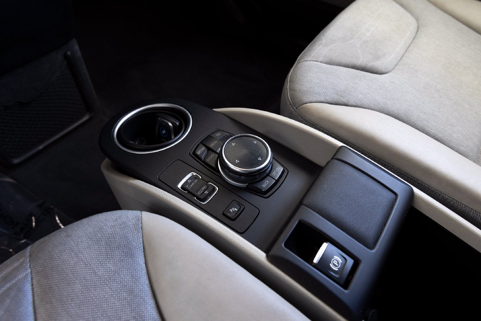2014 BMW i3 with Range Extender