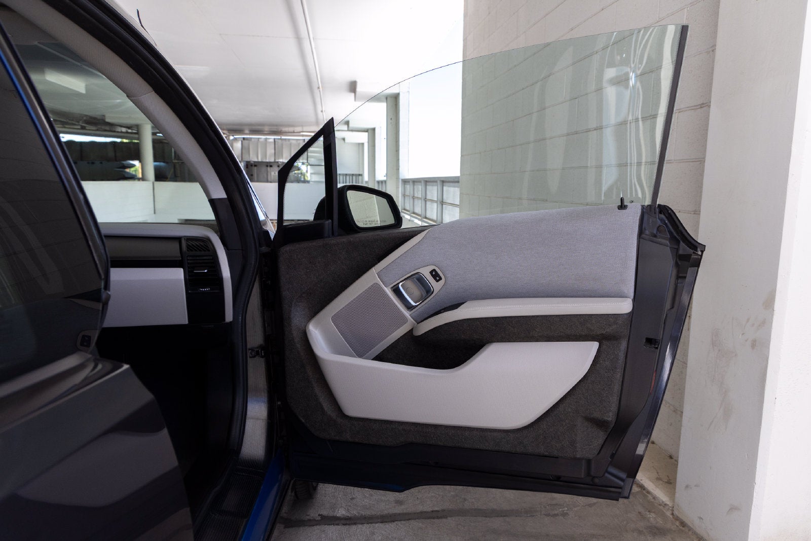 2014 BMW i3 with Range Extender