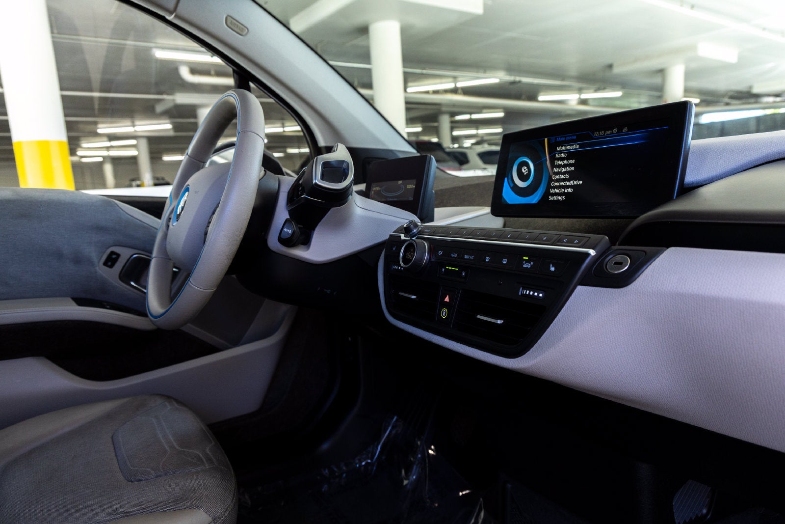 2014 BMW i3 with Range Extender