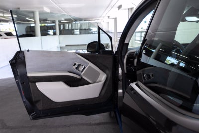2014 BMW i3 with Range Extender