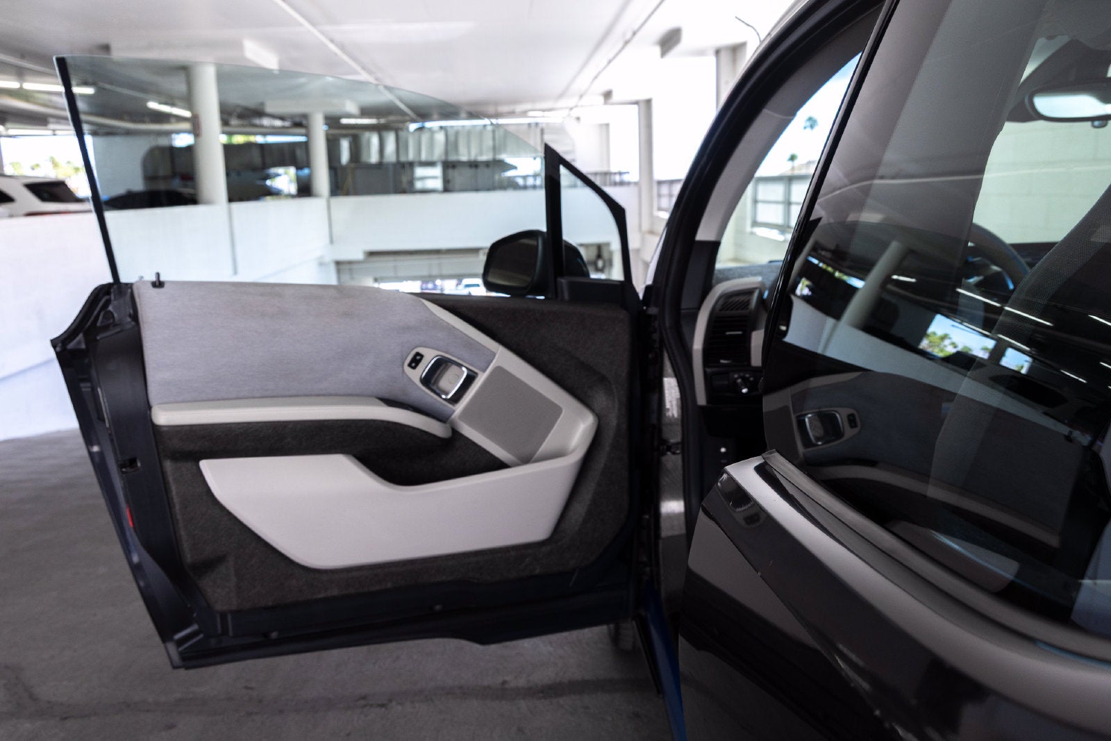 2014 BMW i3 with Range Extender