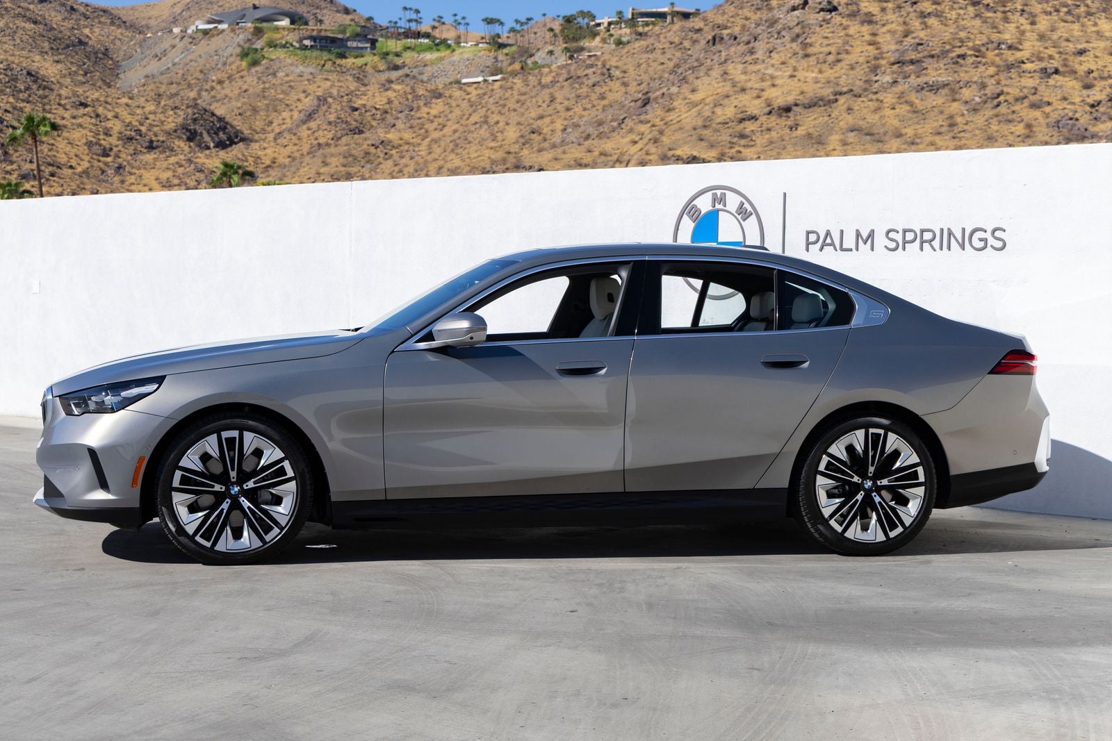 2025 BMW i5 eDrive40 eDrive40
