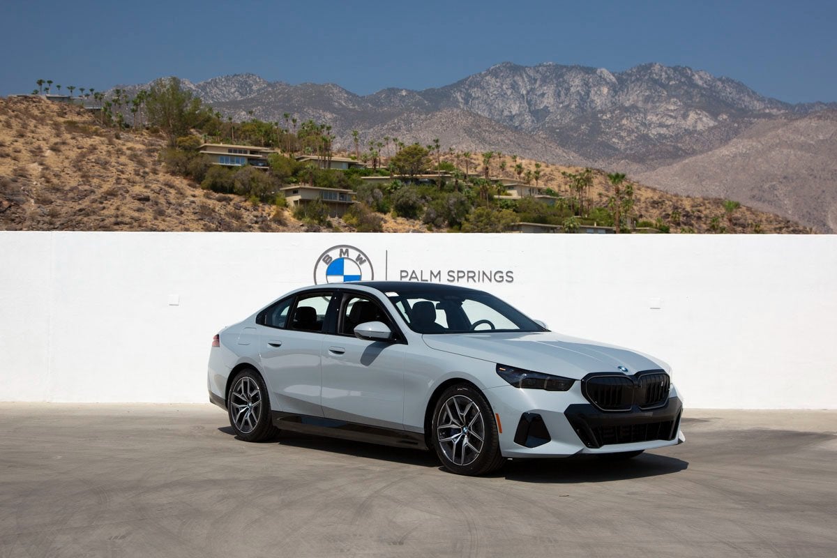 2026 BMW i5 xDrive40