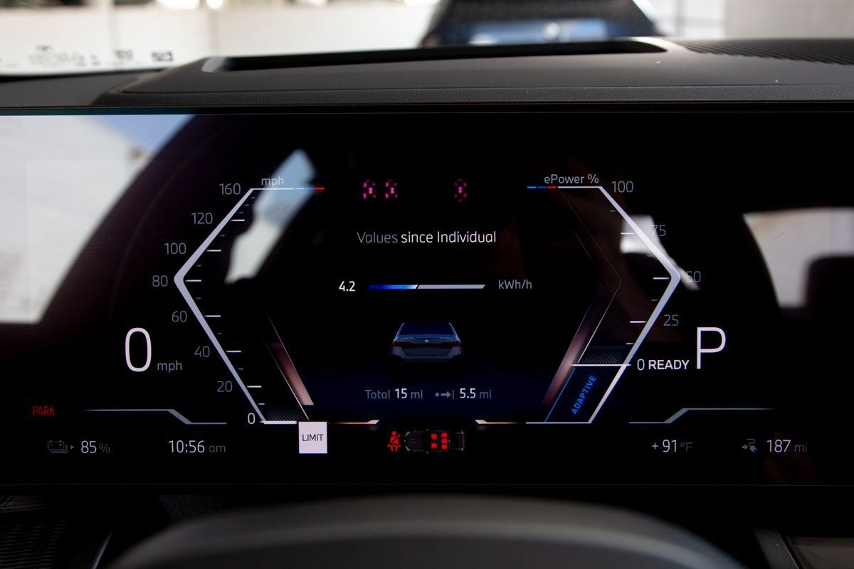 2026 BMW i5 xDrive40