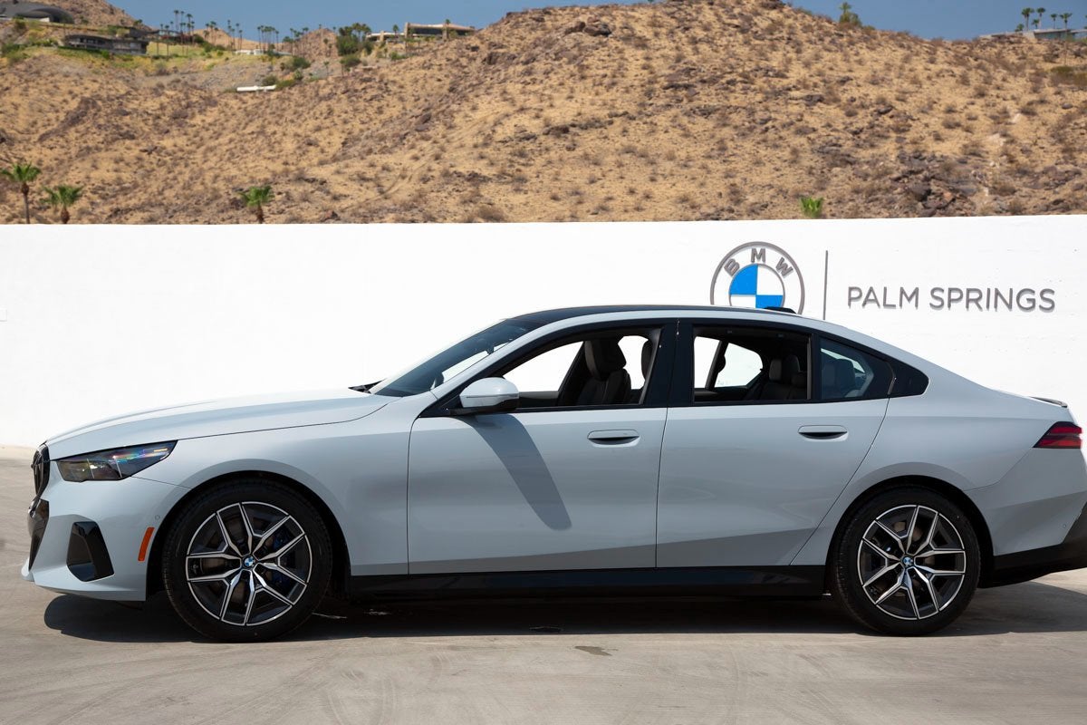 2026 BMW i5 xDrive40