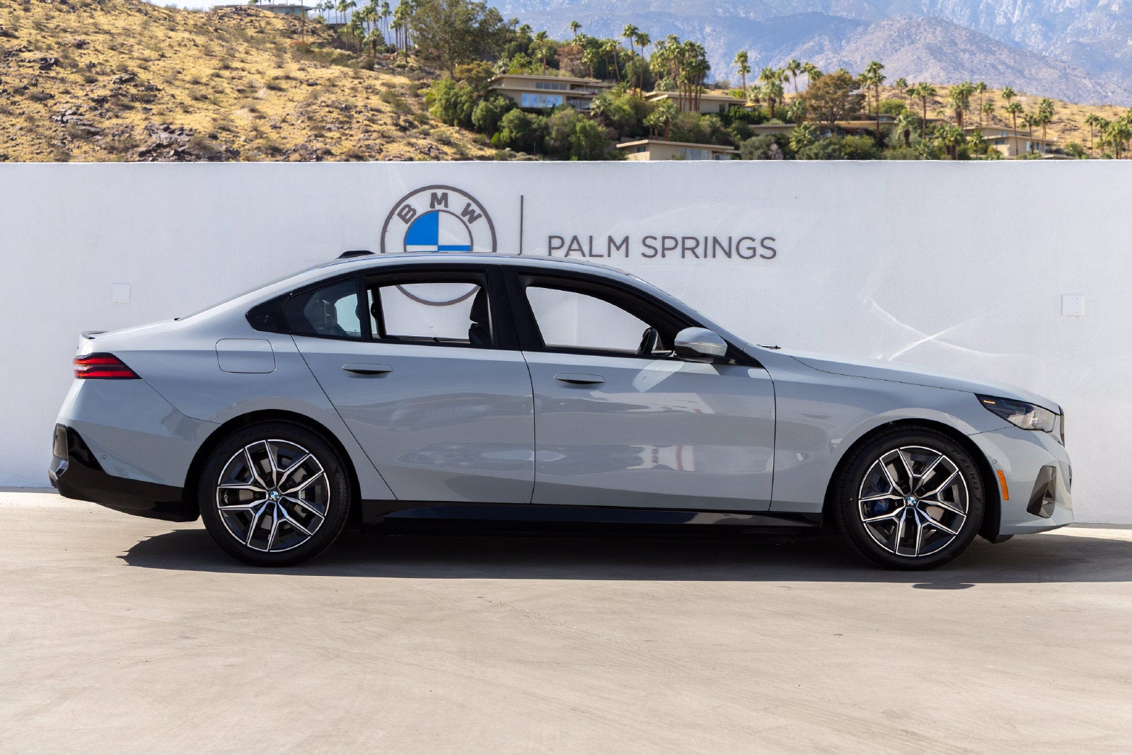 2026 BMW i5 xDrive40