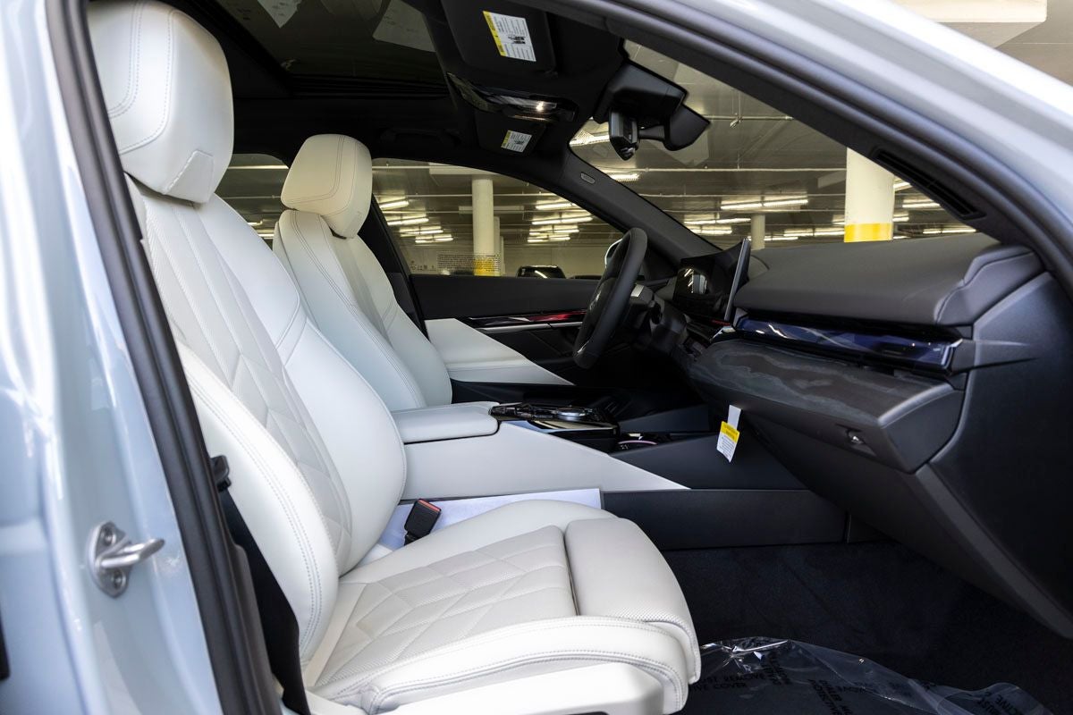 2027 BMW i5 xDrive40