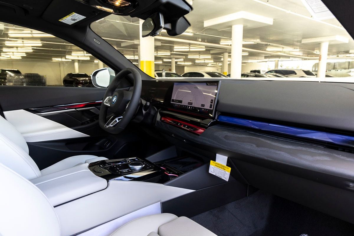 2027 BMW i5 xDrive40