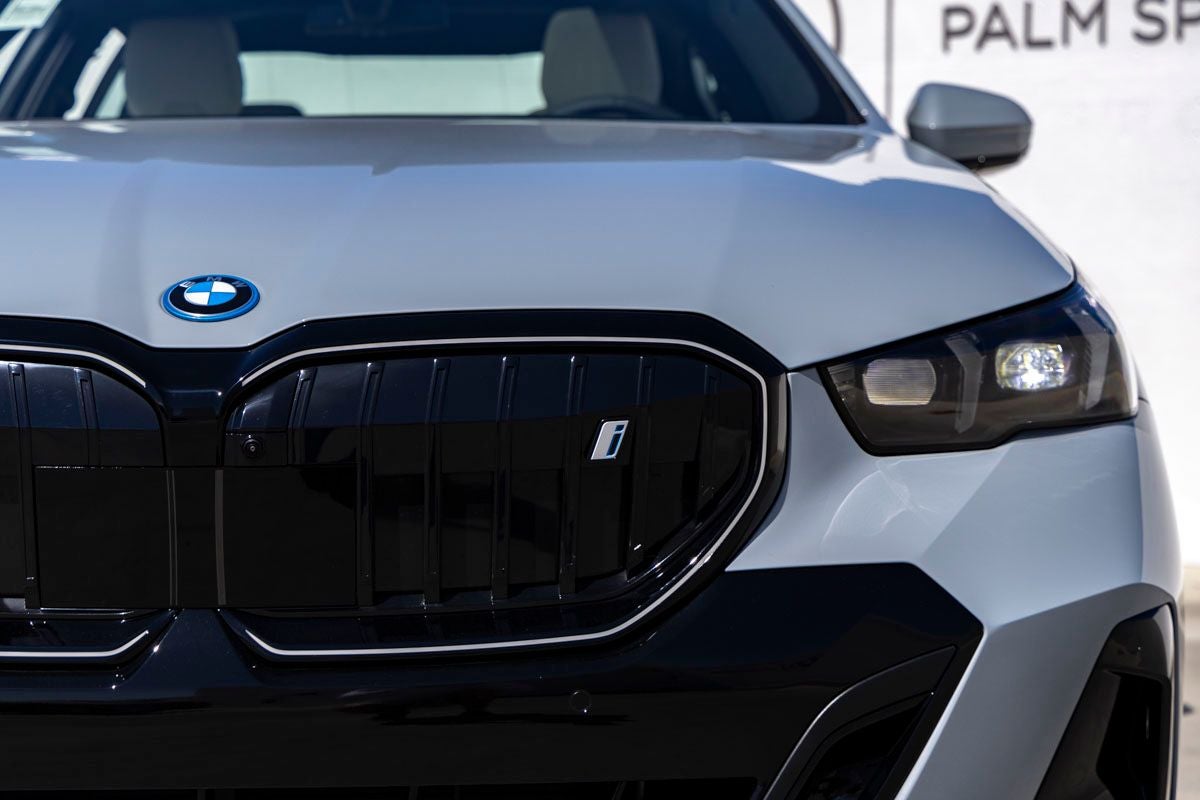 2027 BMW i5 xDrive40
