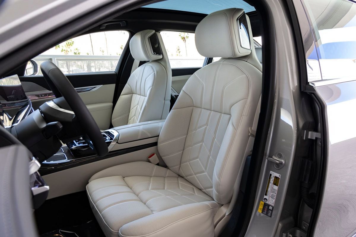 2026 BMW i7 eDrive50