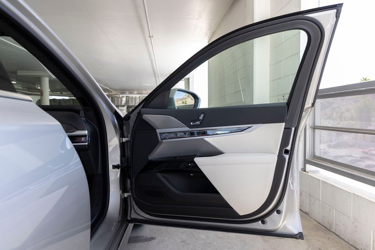 2026 BMW i7 eDrive50