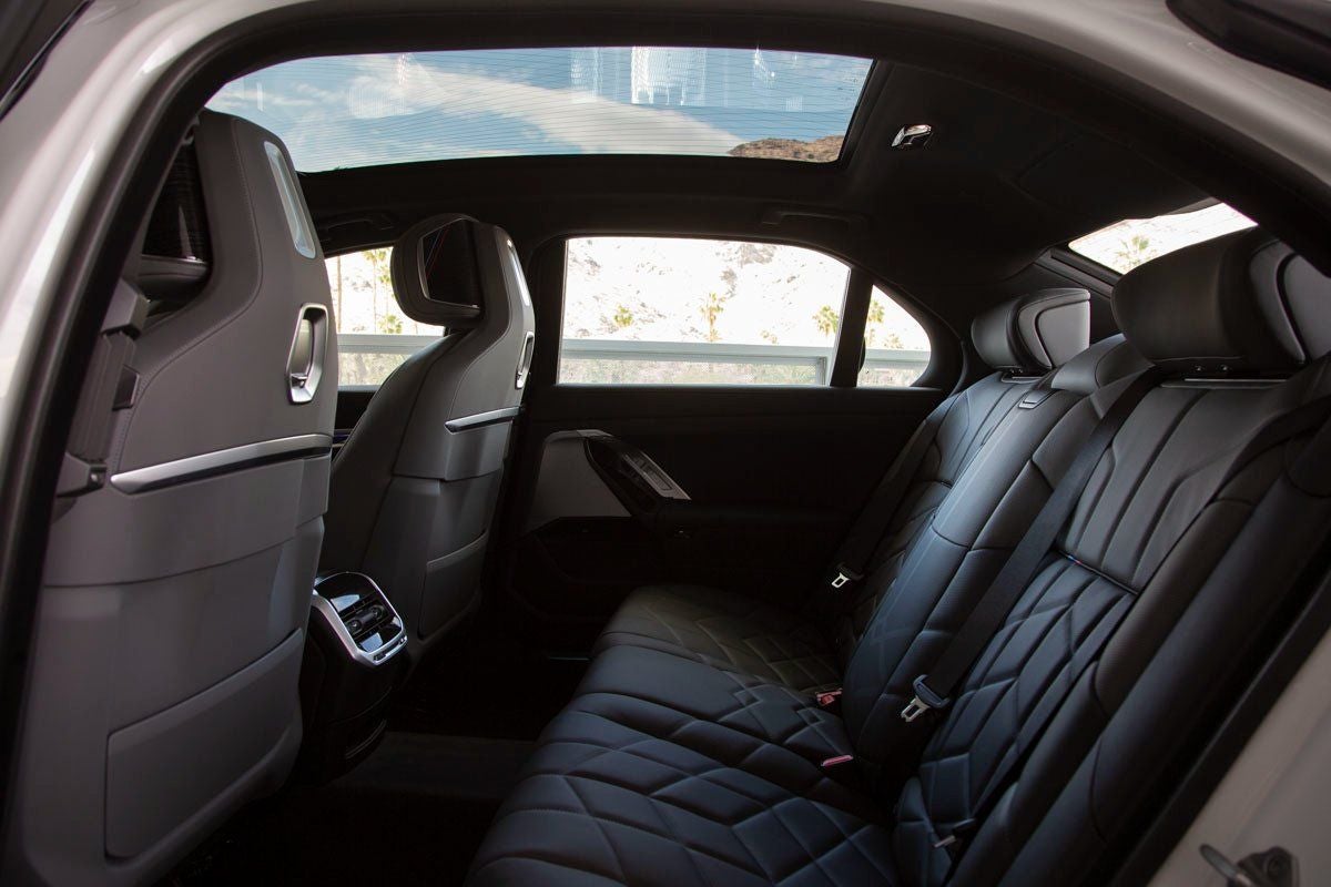 2025 BMW i7 xDrive60