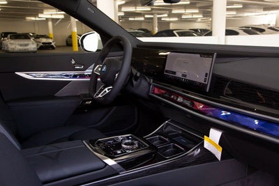 2025 BMW i7 xDrive60