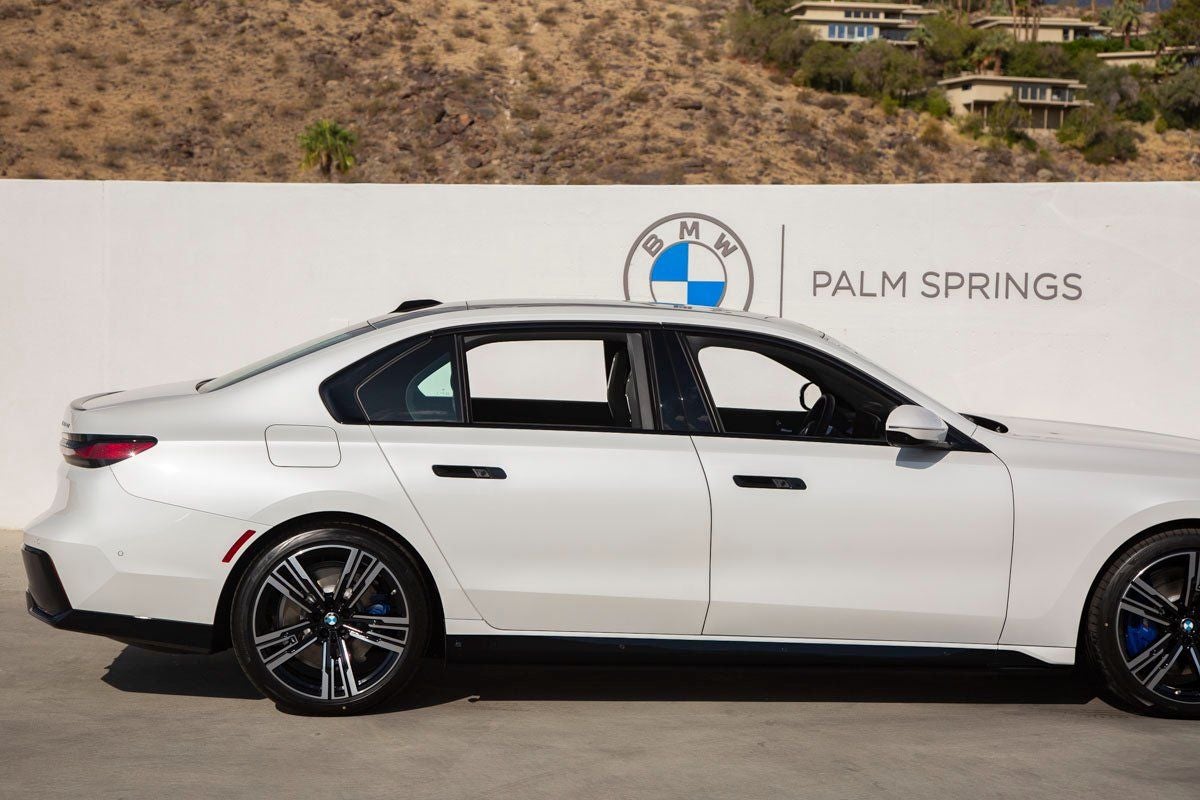 2025 BMW i7 xDrive60