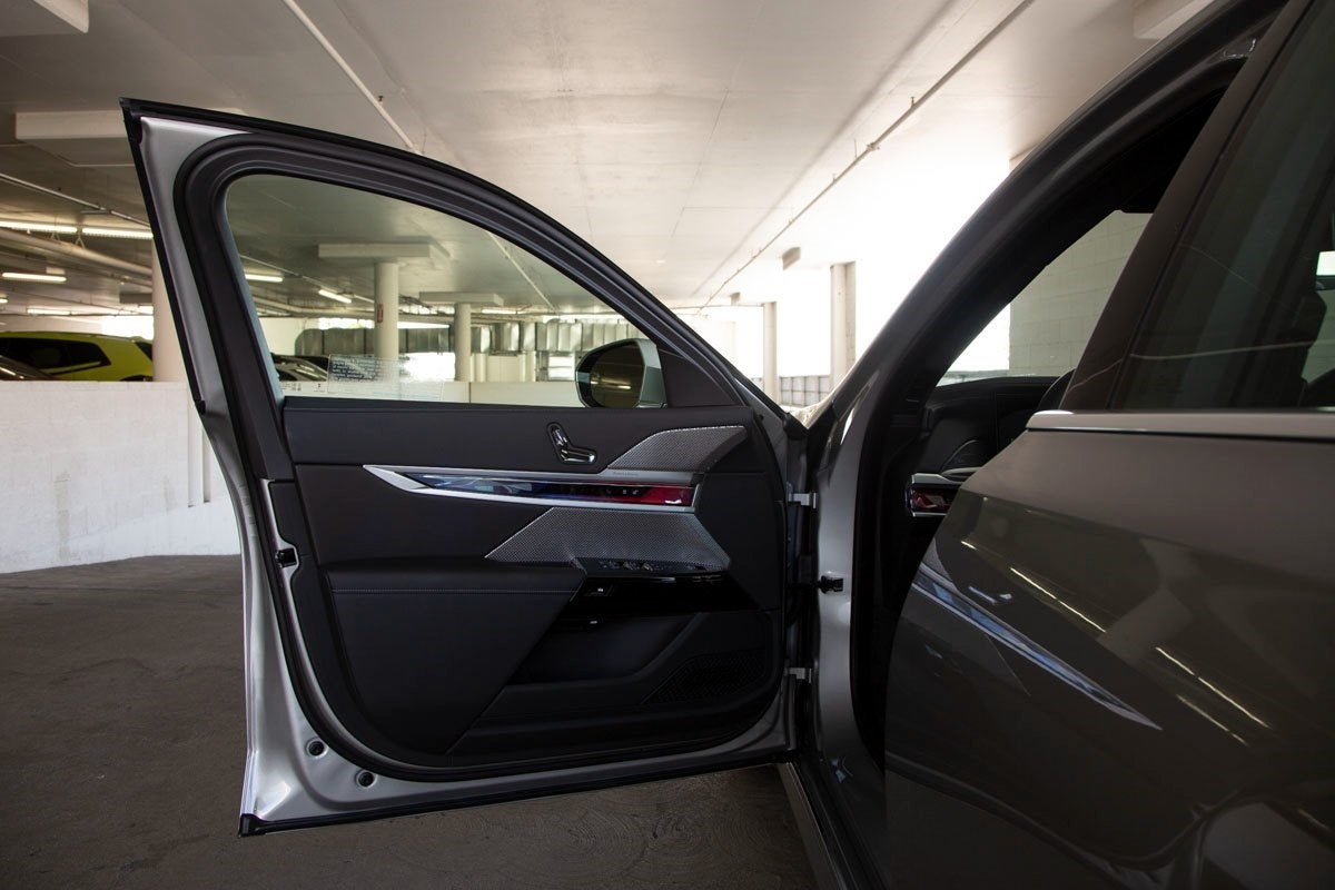 2025 BMW i7 xDrive60