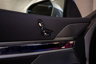 2025 BMW i7 xDrive60