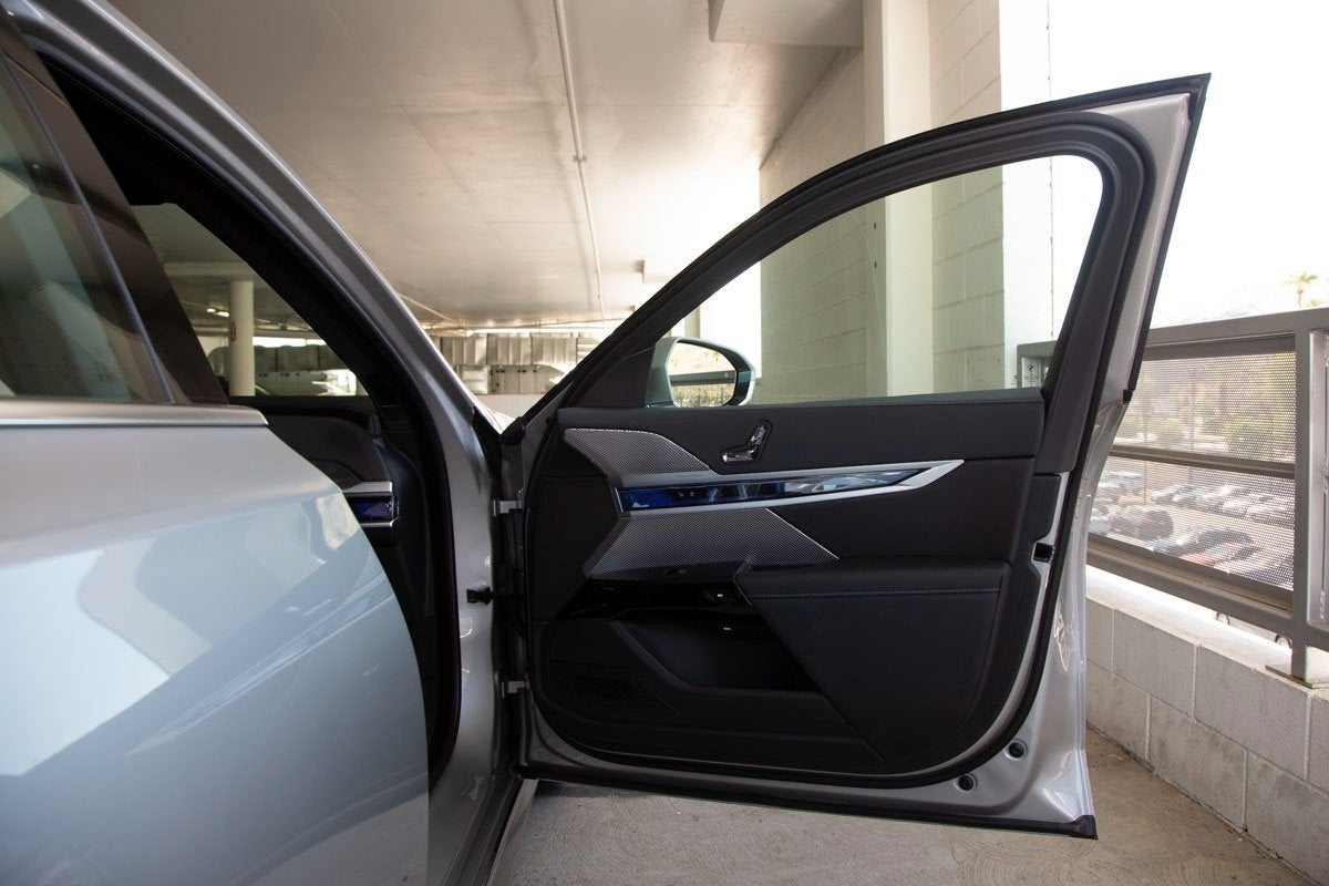 2025 BMW i7 xDrive60