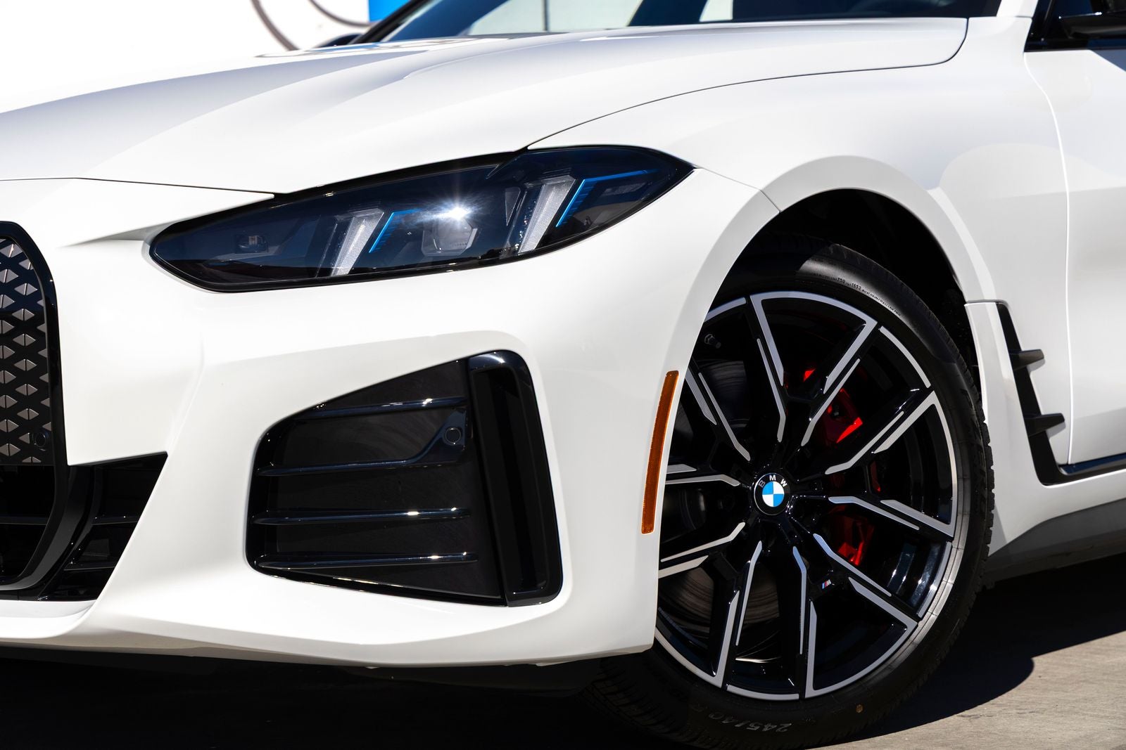 2026 BMW i4 Base