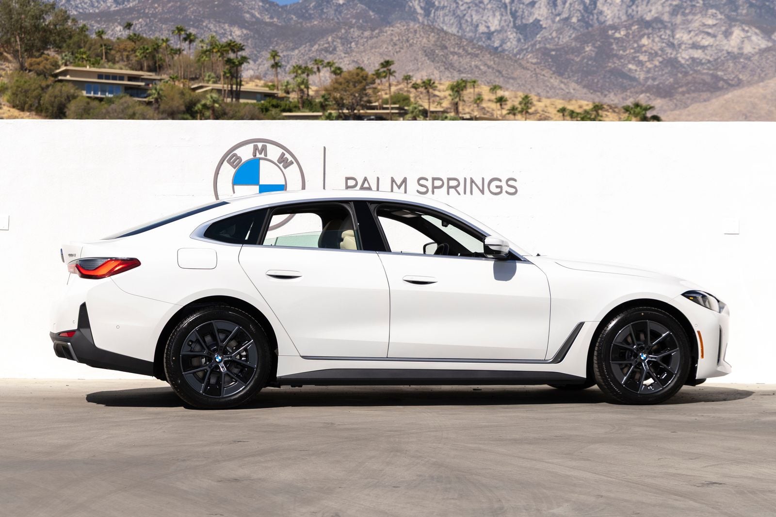 2026 BMW i4 eDrive40