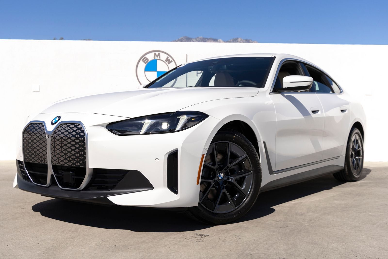 2026 BMW i4 eDrive40