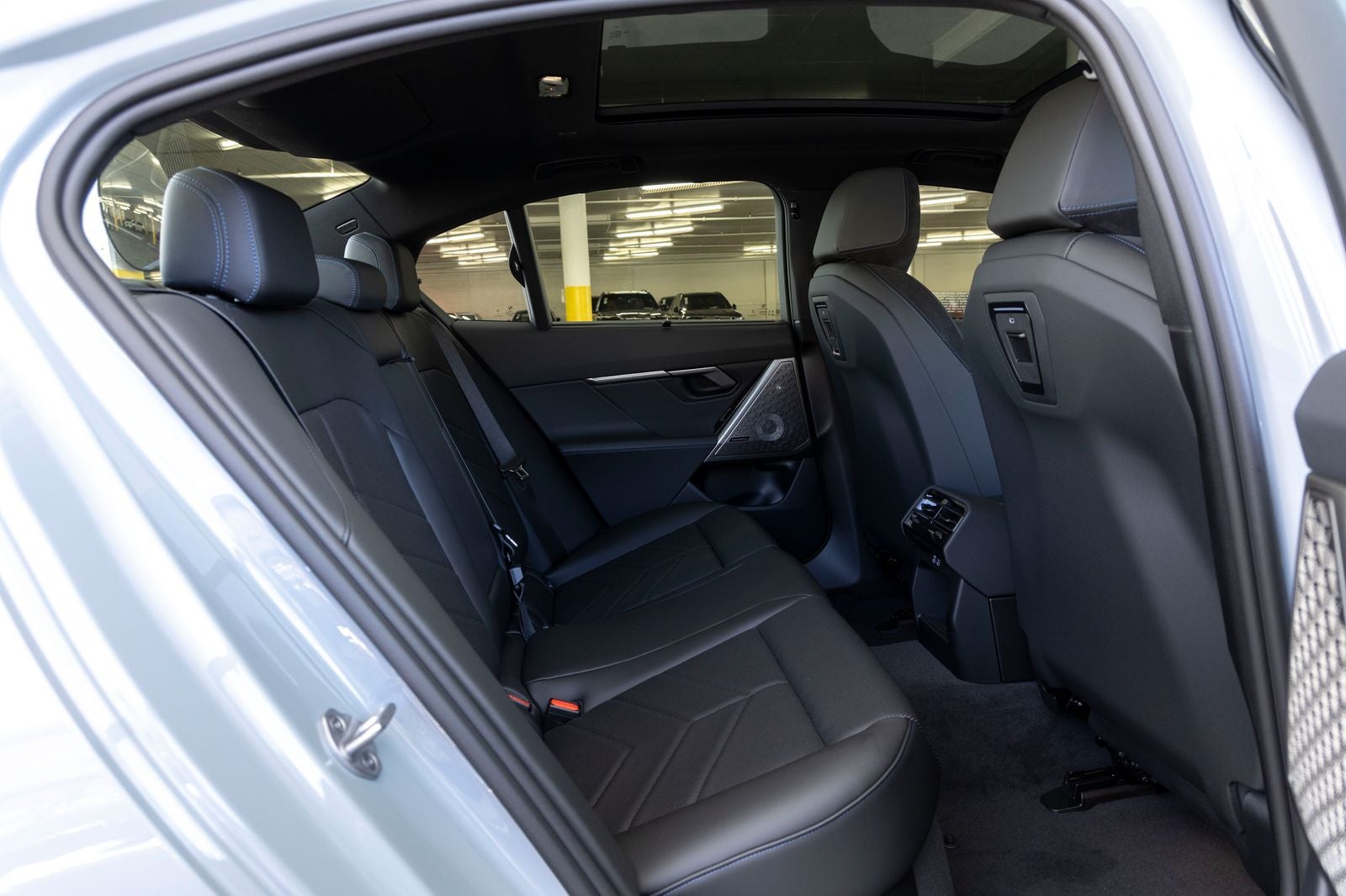 2027 BMW i5 eDrive40