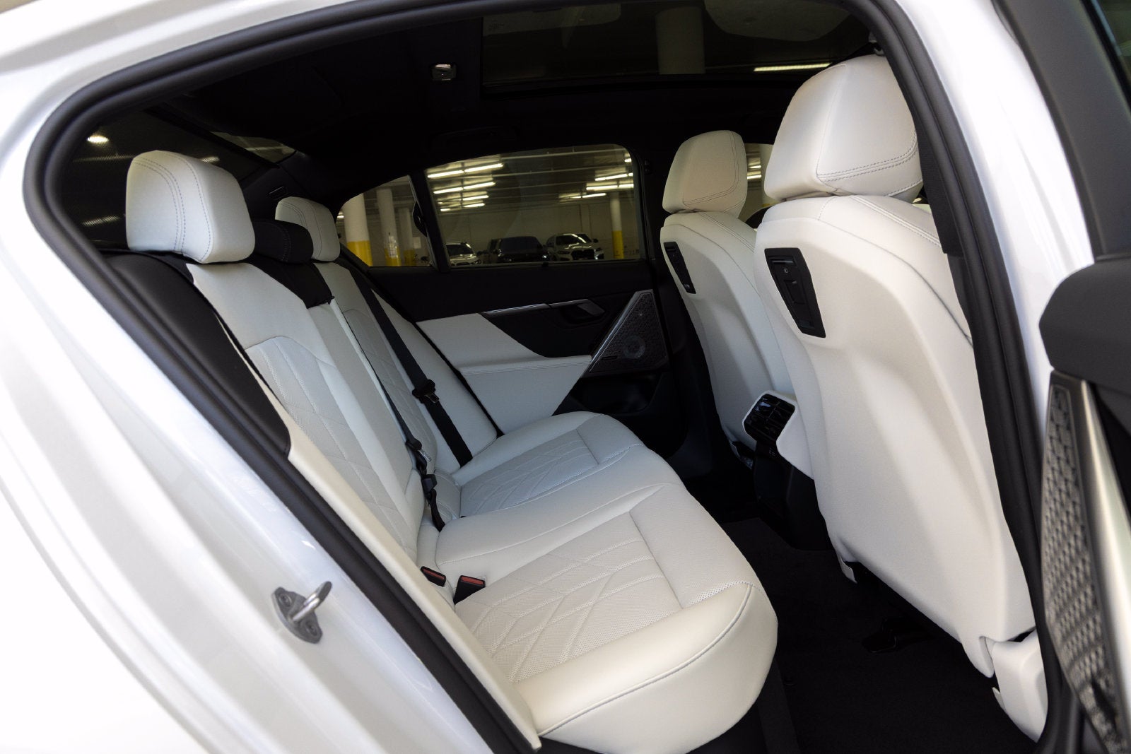 2027 BMW i5 eDrive40