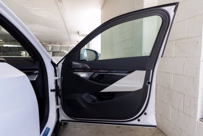 2027 BMW i5 eDrive40