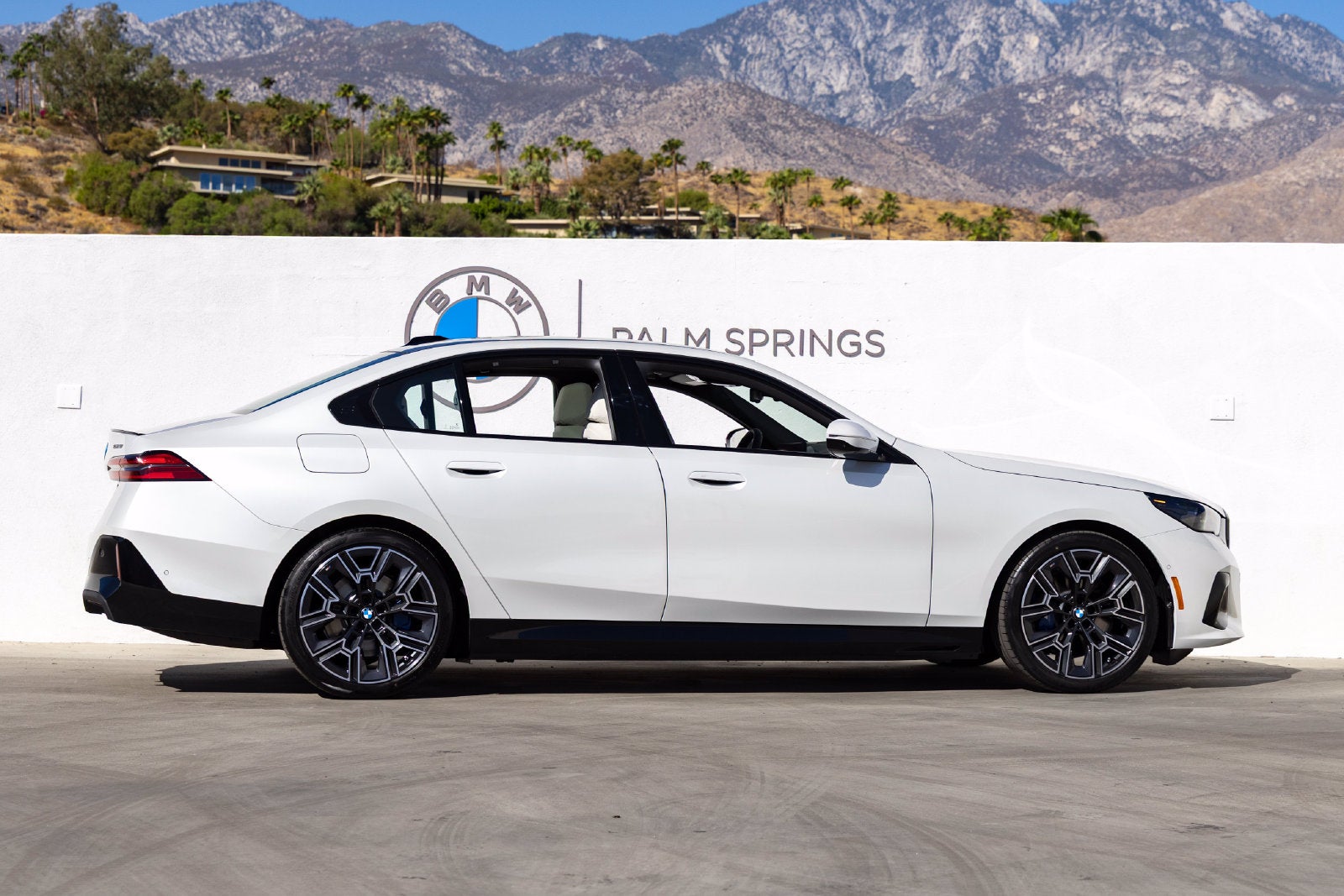 2027 BMW i5 eDrive40
