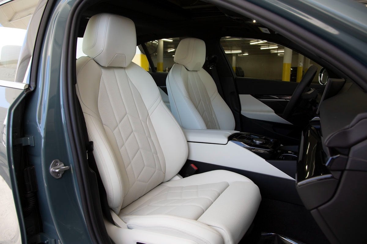 2026 BMW i5 eDrive40