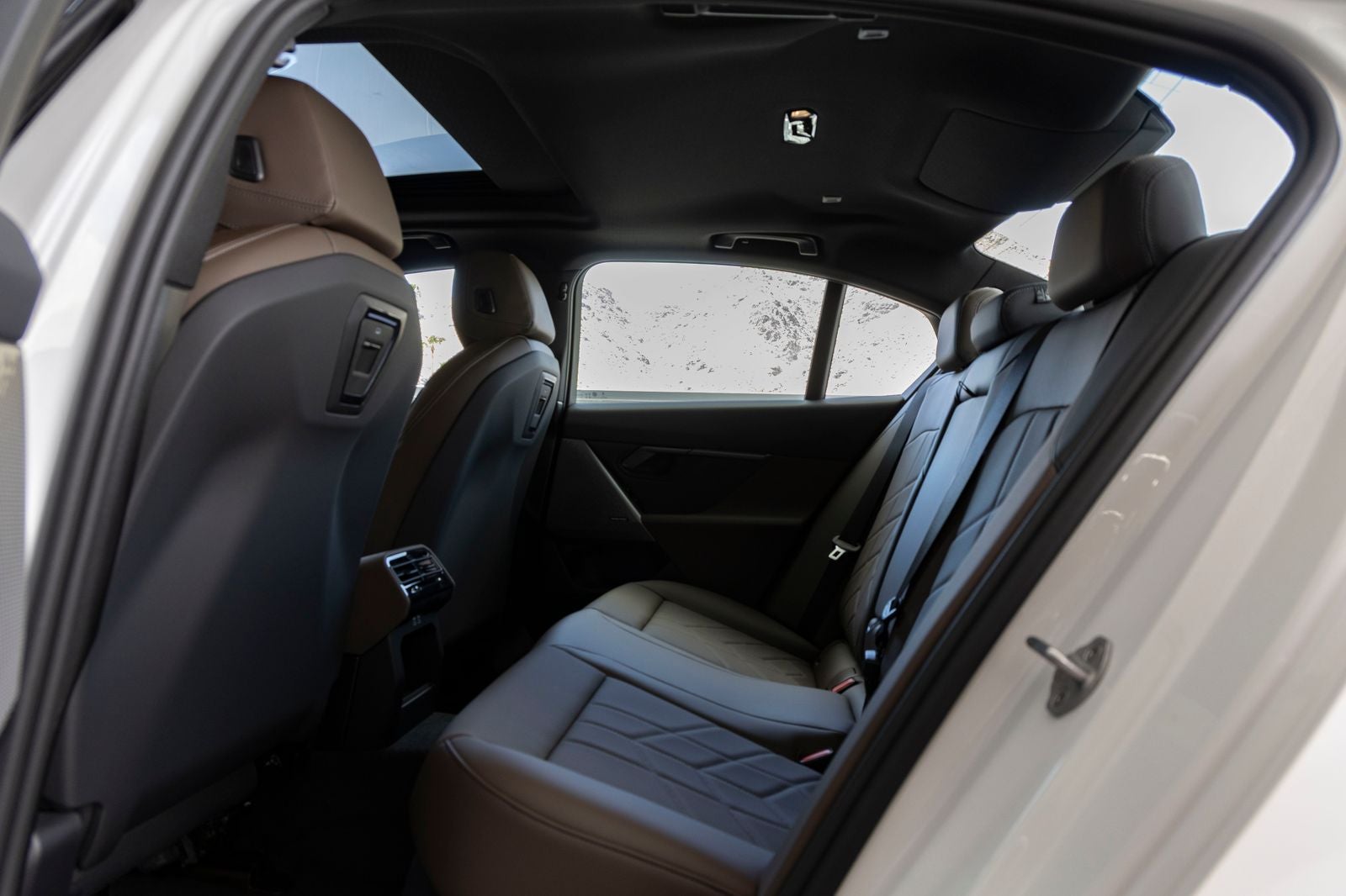 2027 BMW i5 eDrive40