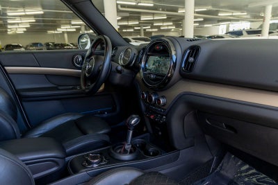 2018 MINI John Cooper Works Countryman Base
