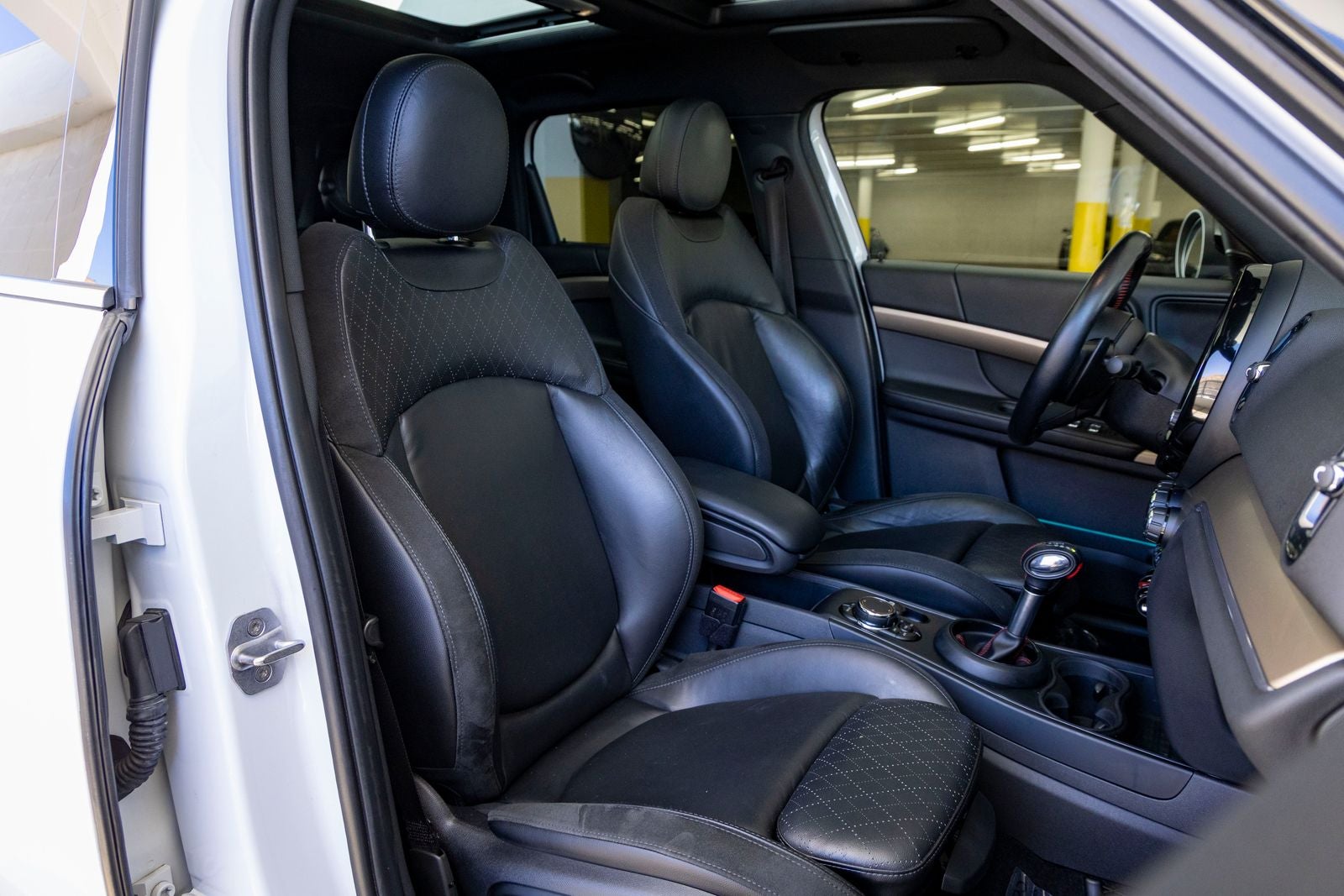 2018 MINI John Cooper Works Countryman Base