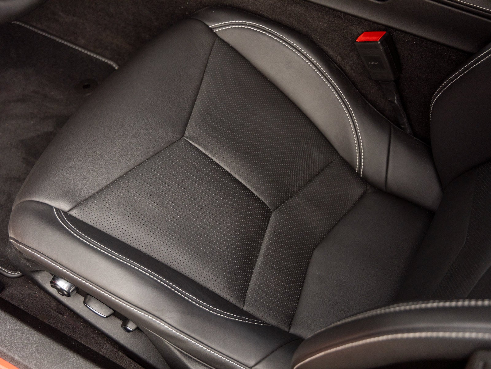 2025 Chevrolet Corvette Stingray 2LT