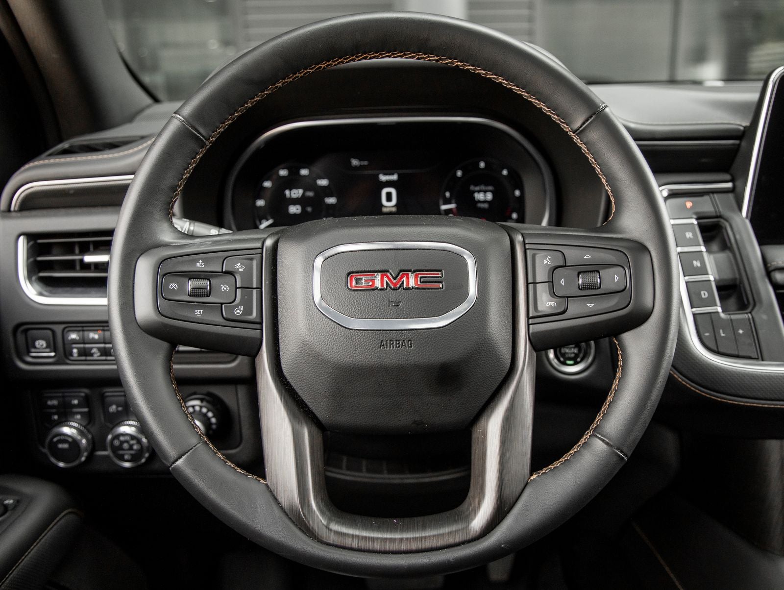 2024 GMC Yukon XL AT4