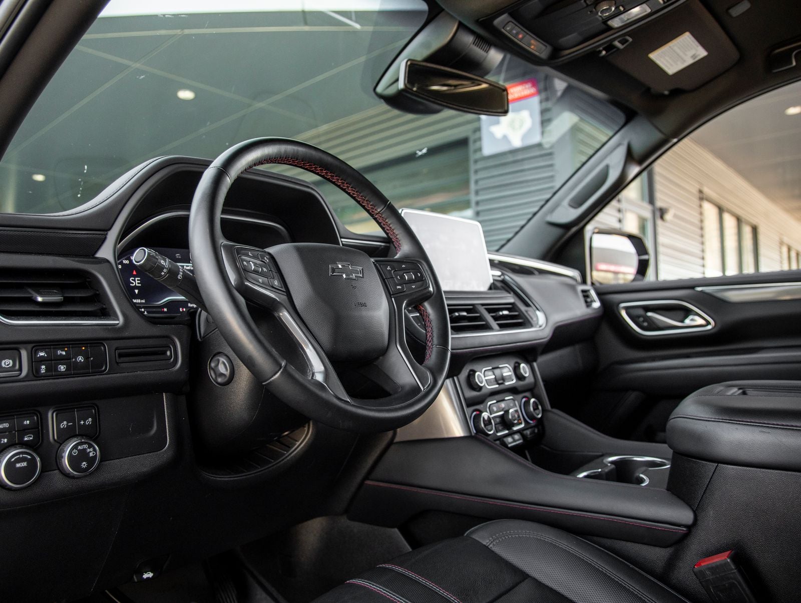 2023 Chevrolet Suburban RST