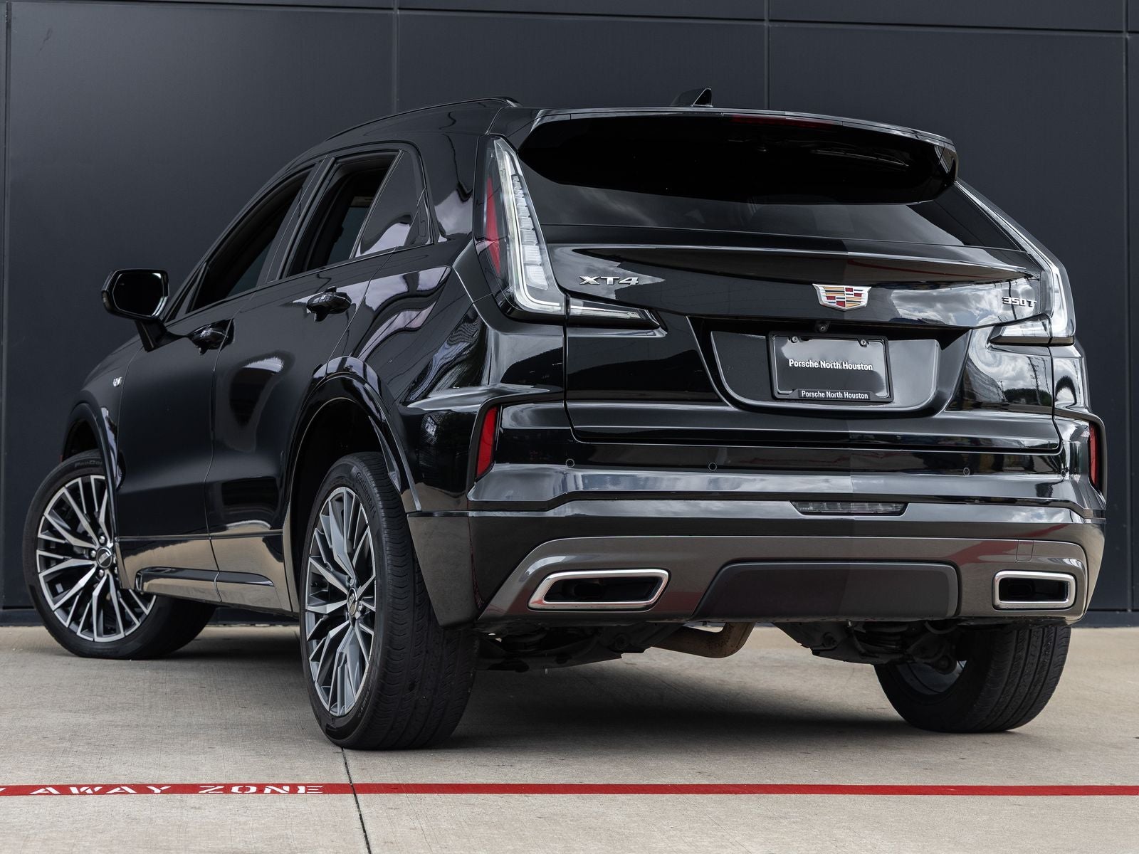 2024 Cadillac XT4 Sport