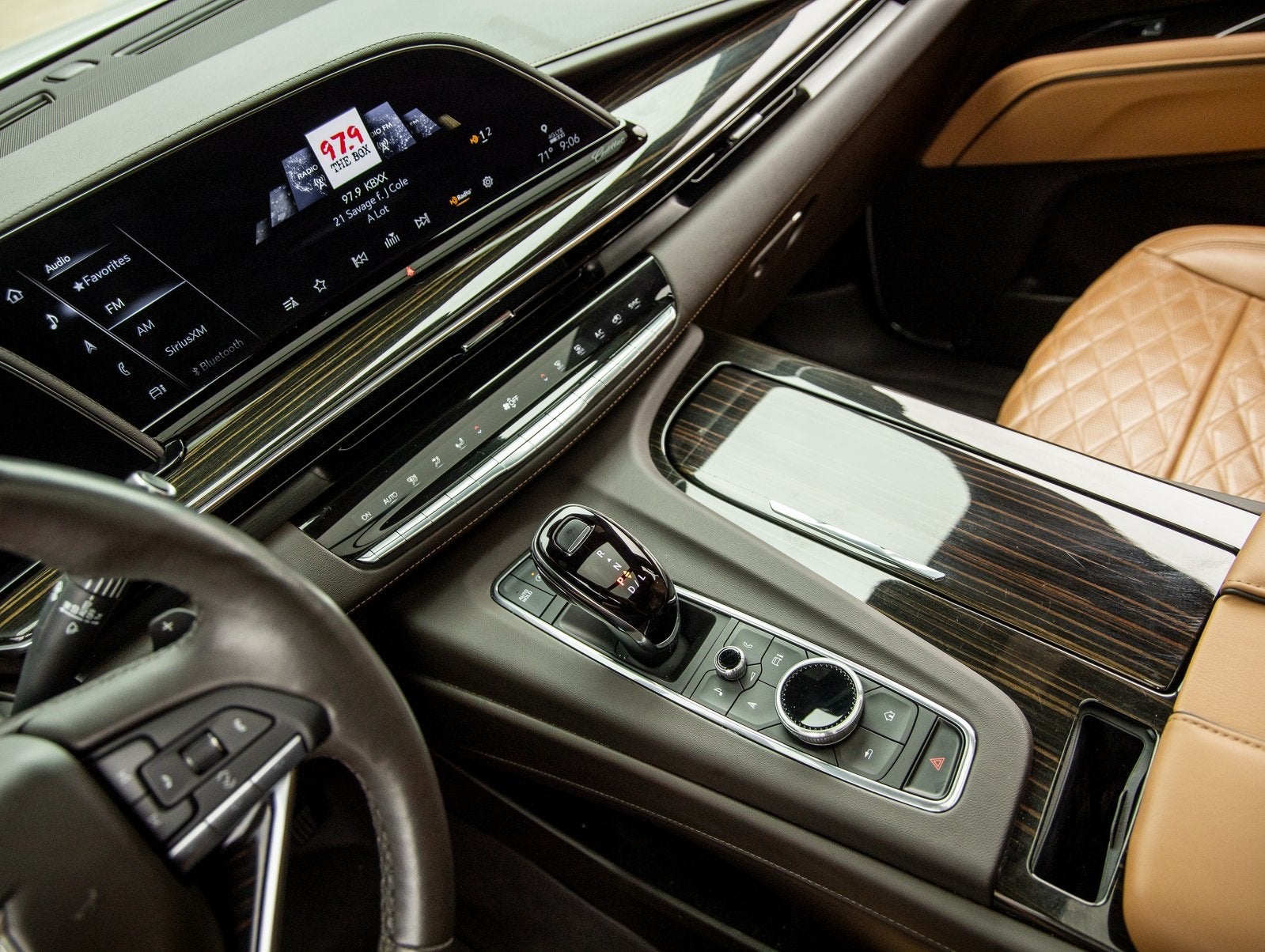 2024 Cadillac Escalade Sport