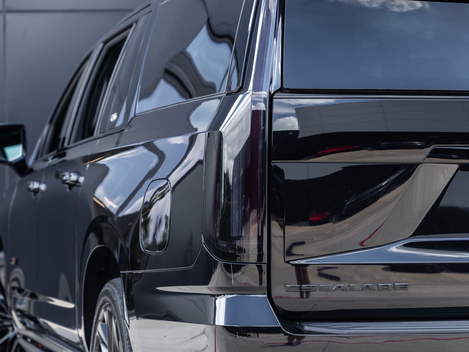 2025 Cadillac Escalade ESV V-Series