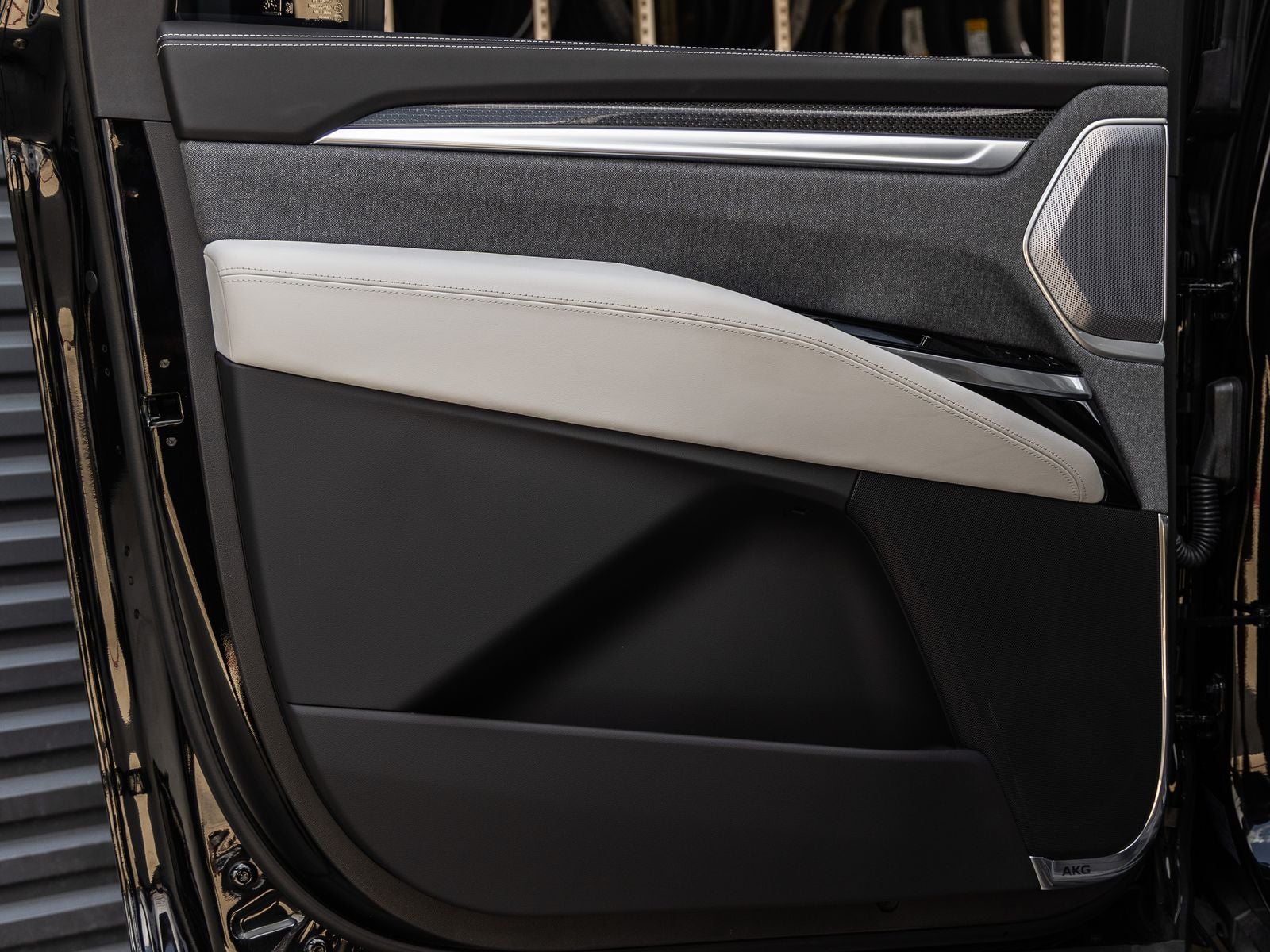 2025 Cadillac Escalade ESV V-Series