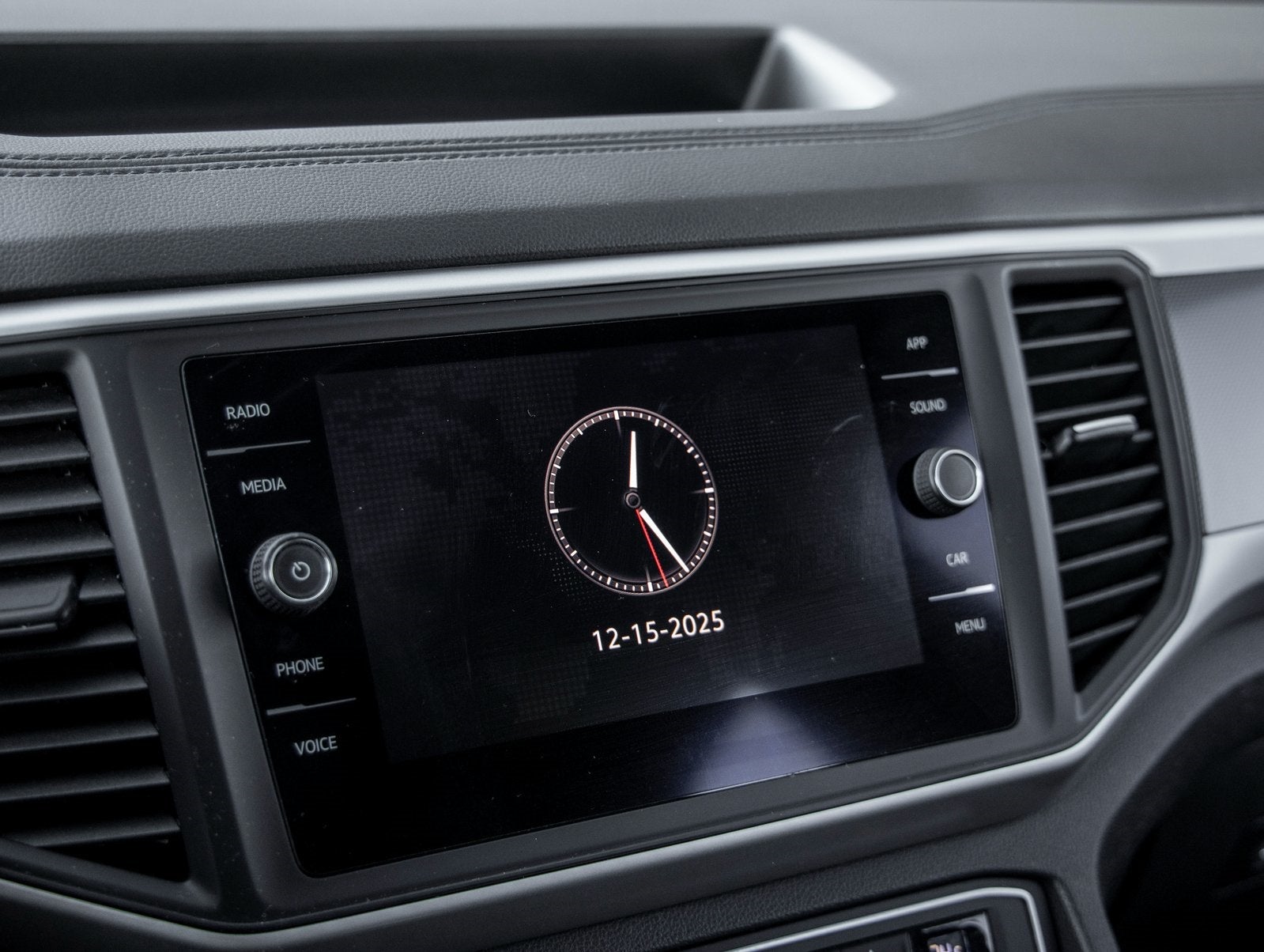 2021 Volkswagen Atlas Cross Sport 3.6L V6 SE w/Technology R-Line