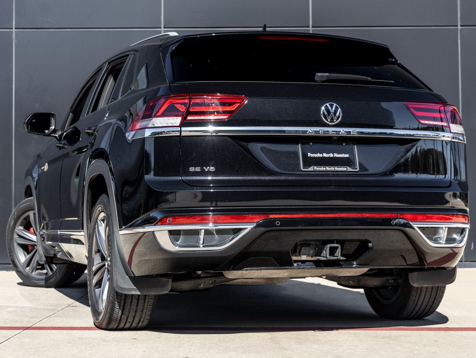 2021 Volkswagen Atlas Cross Sport 3.6L V6 SE w/Technology R-Line