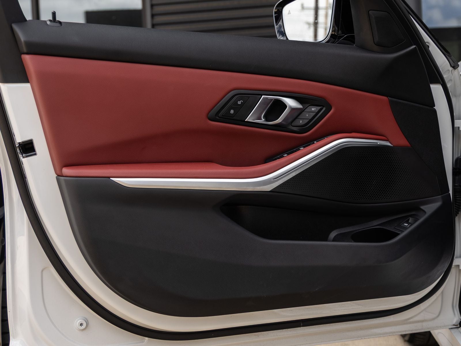 2025 BMW 3 Series 330i