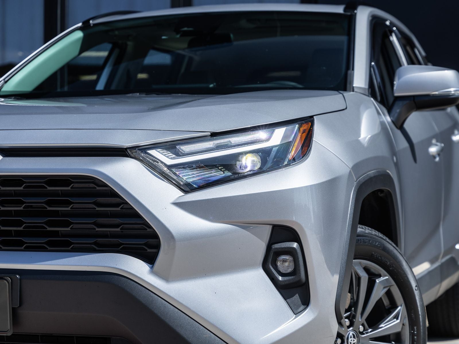 2023 Toyota RAV4 Hybrid XLE Premium
