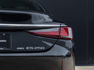 2021 Lexus ES 250