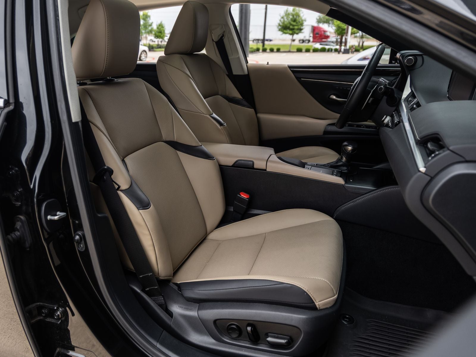 2021 Lexus ES 250